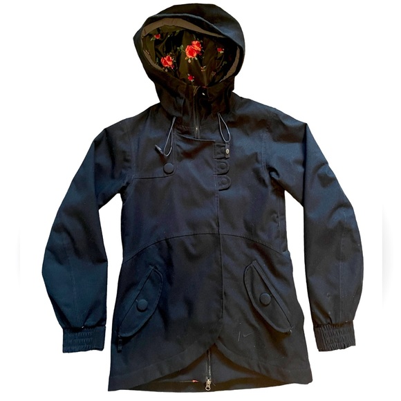 NIKE Women’s Snowboarding Jacket - Picture 1 of 10
